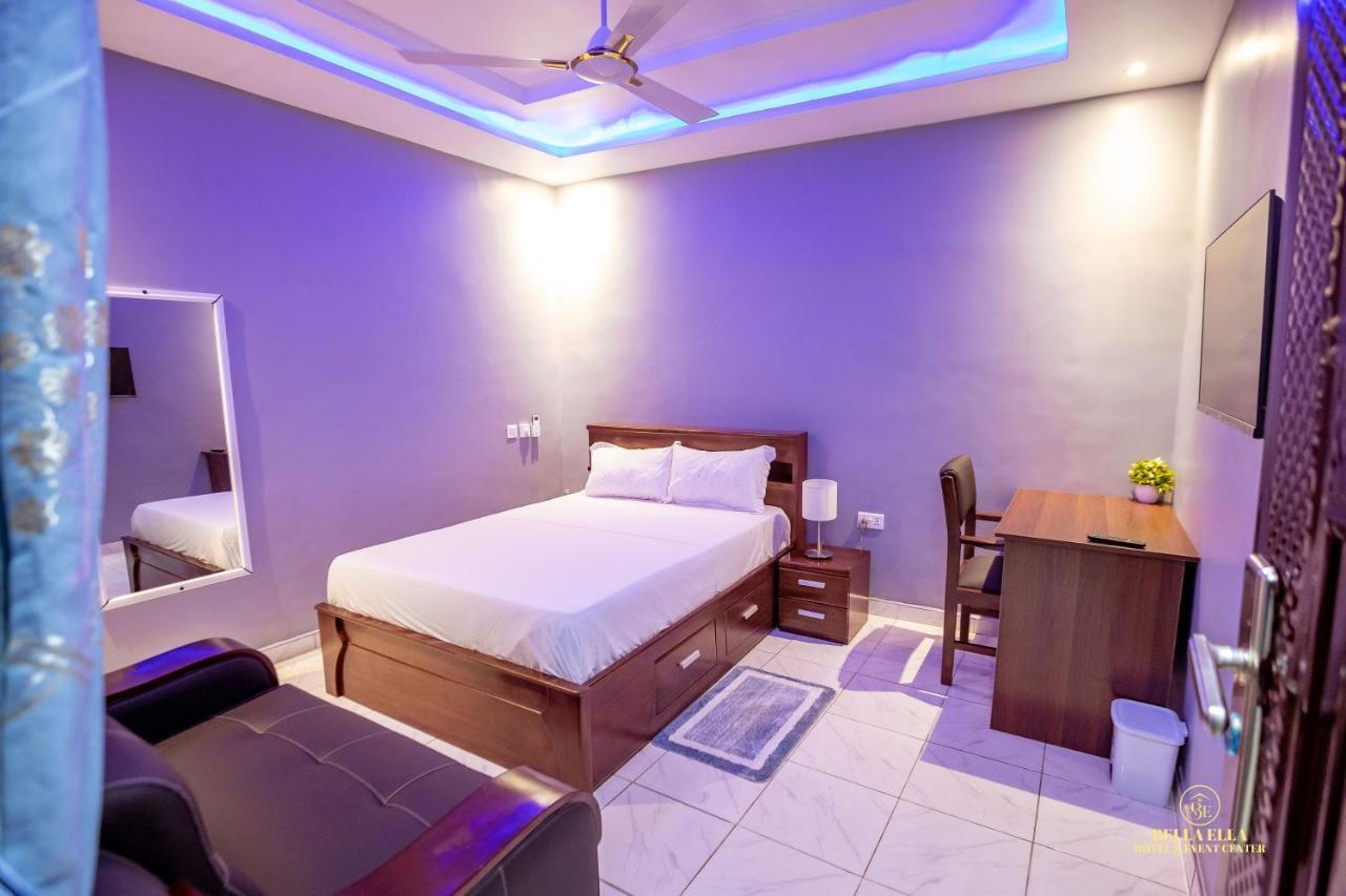 Bella Ella Hotel & Event Center Kasoa Екстериор снимка