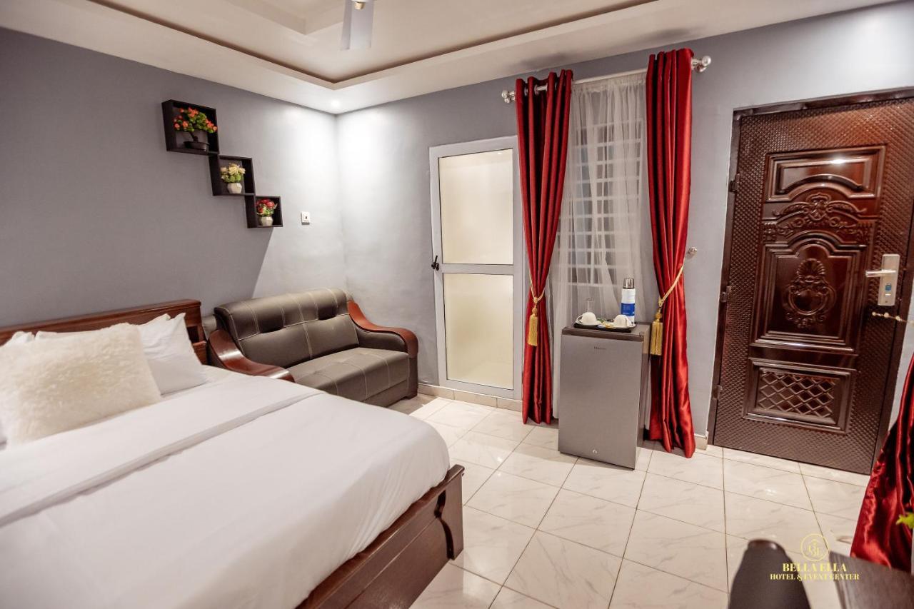 Bella Ella Hotel & Event Center Kasoa Екстериор снимка
