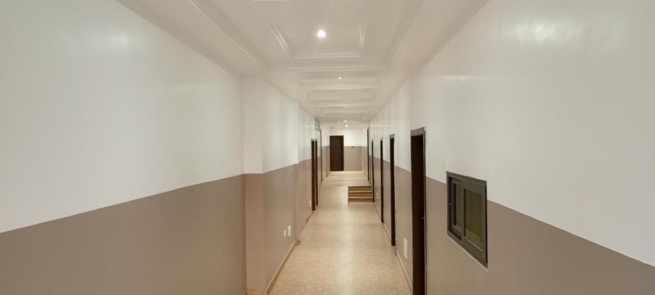 Bella Ella Hotel & Event Center Kasoa Екстериор снимка